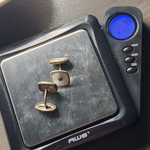 Antique Mother of Pearl Diamond Cuff Links - Picture 8 of 8